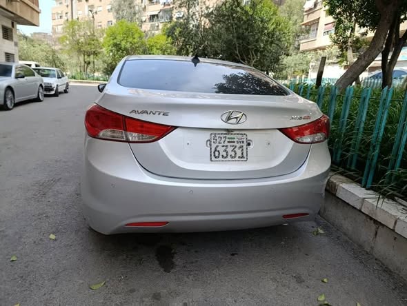 هيونداي ألنترا 2011 - صورة 2