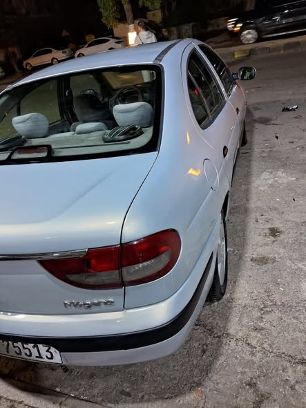 رينو ميغان 2003 - صورة 5