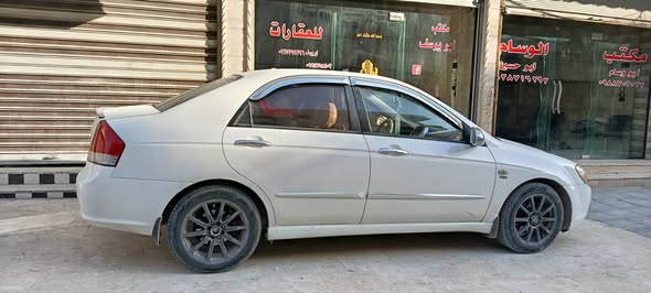 كيا سيراتو 2008 - صورة 1