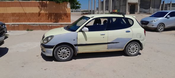 دايهاتسو سيريون 2004 - صورة 3