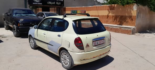 دايهاتسو سيريون 2004 - صورة 4