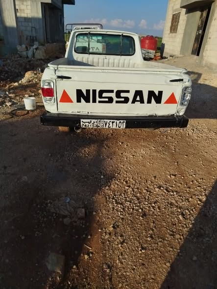 نيسان بيك أب 1993 - صورة 3