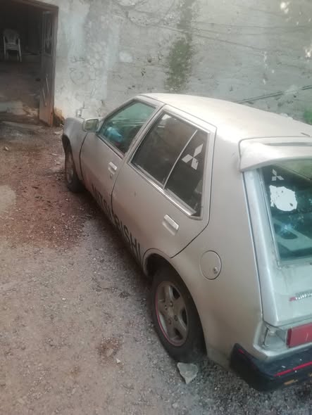 ميتسوبيشي كولت 1983 - صورة 4
