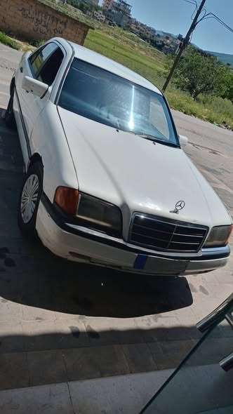 مرسيدس 220 2002 - صورة 3
