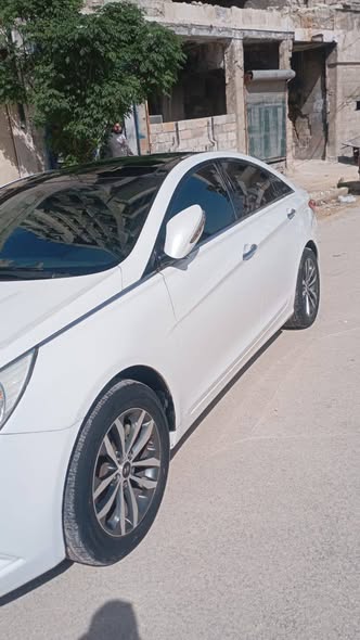 هيونداي سوناتا 2011 - صورة 4