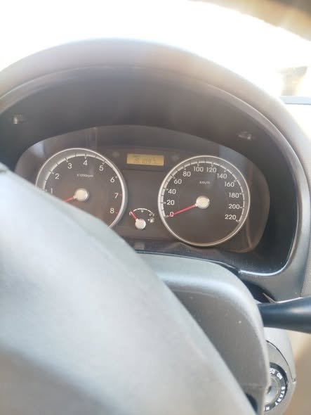 هيونداي فيرنا 2011 - صورة 5