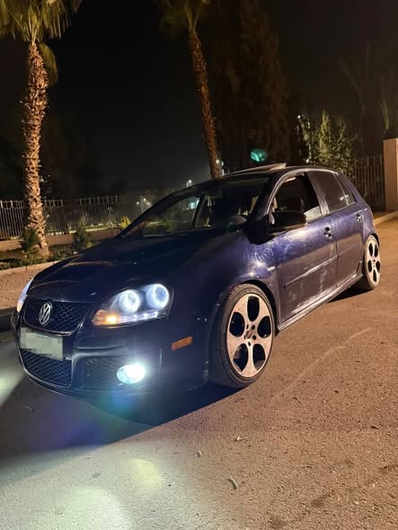 فولكس فاجن غولف GTI 2005 - صورة 2
