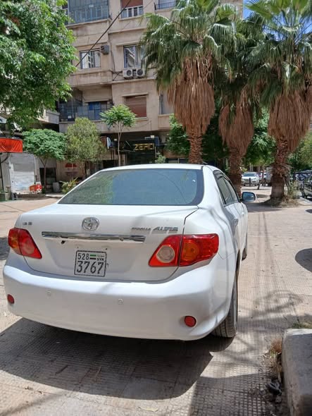 تويوتا كورولا 2011 - صورة 3