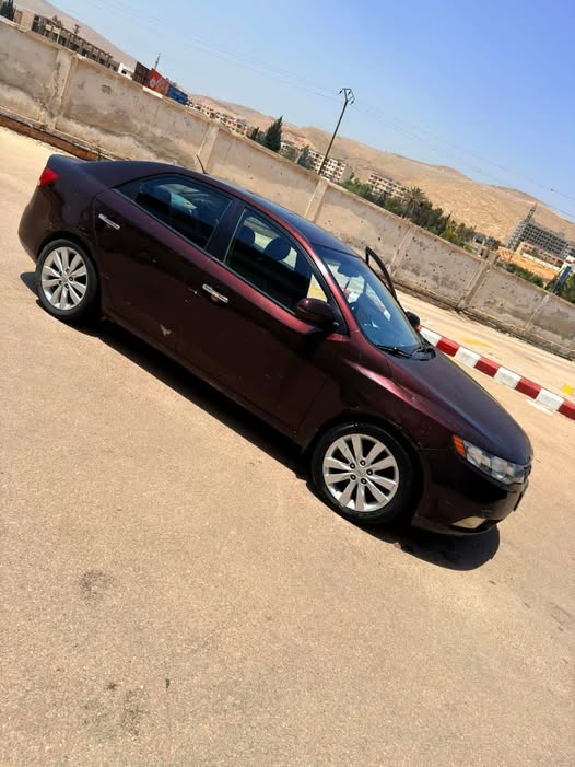 كيا فورتي 2011