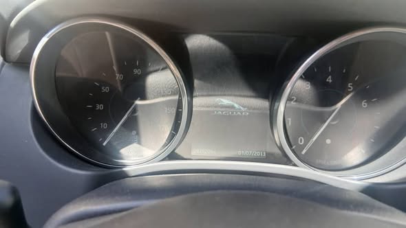 جاكوار XE 2018 - صورة 5
