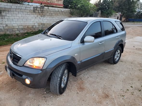 كيا سيرنتو 2002 - صورة 1
