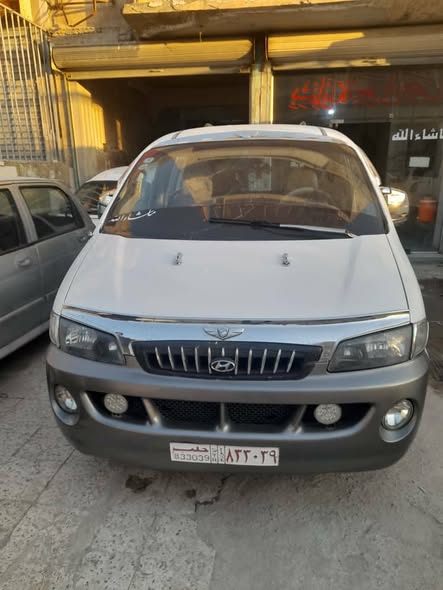 هيونداي اتش 1 1999 - صورة 1