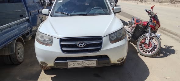 هيونداي سانتافي 2009 - صورة 4