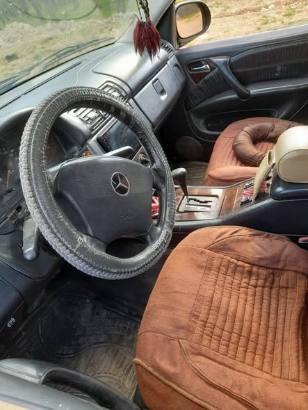 مرسيدس M-Class 2001 - صورة 3