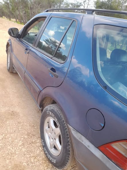 مرسيدس M-Class 2001 - صورة 4