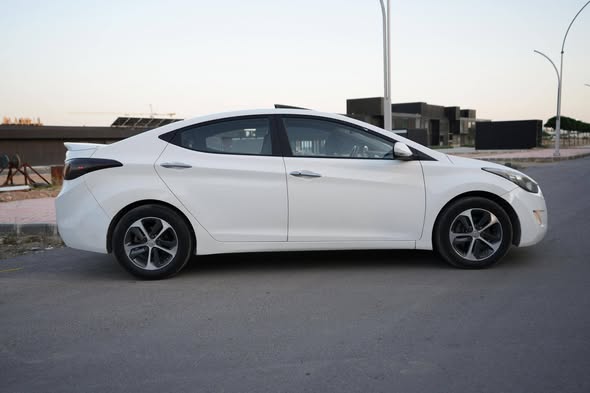 هونداي أنترا 2012 - صورة 4