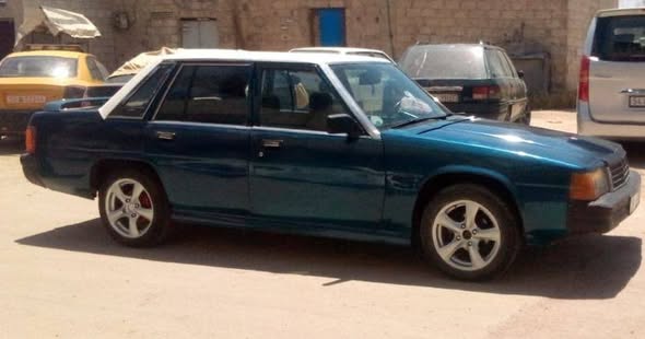 مازدا 929 1983 - صورة 3