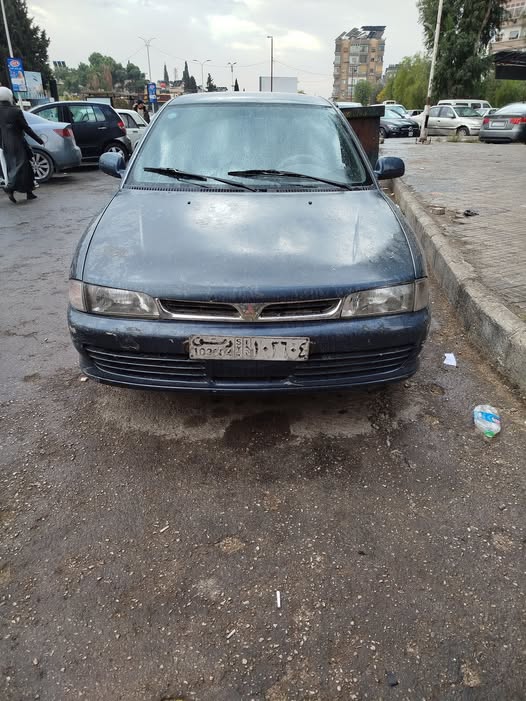ميتسوبيشي لانسر 1992 - صورة 1