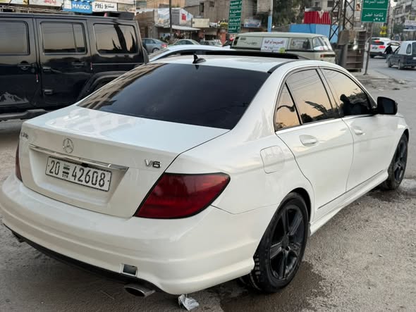 مرسيدس C300 2009 - صورة 4