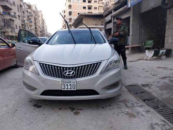 هيونداي ازيرا 2015 - صورة 4