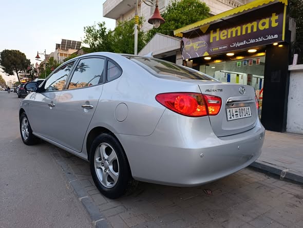 هيونداي أفانتي 2010 - صورة 2