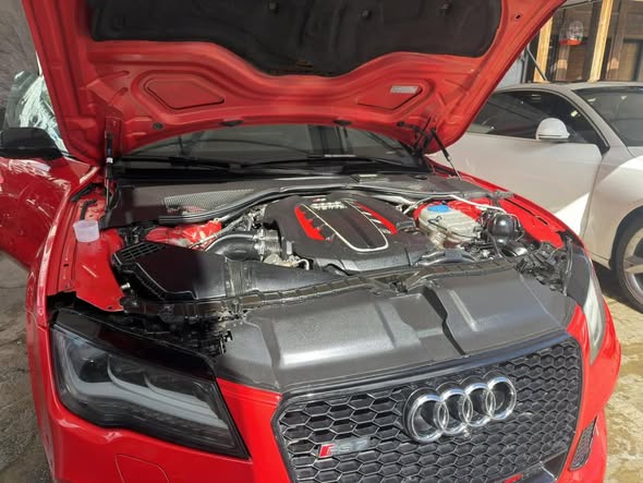أودي RS7 2015 - صورة 2