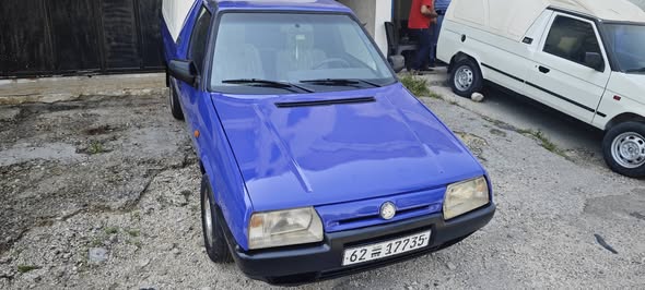 سكودا Pickup 1994 - صورة 4