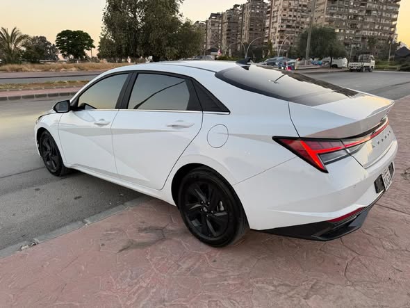 هيونداي افانتي 2023 - صورة 2