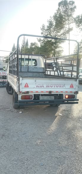 كيا 2700 2002 - صورة 4