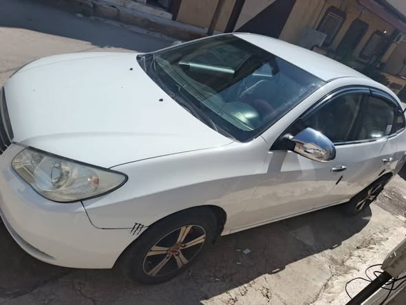 هونداي افانتي 2007 - صورة 3