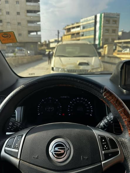سانغ يونغ كوراندو 2011 - صورة 4