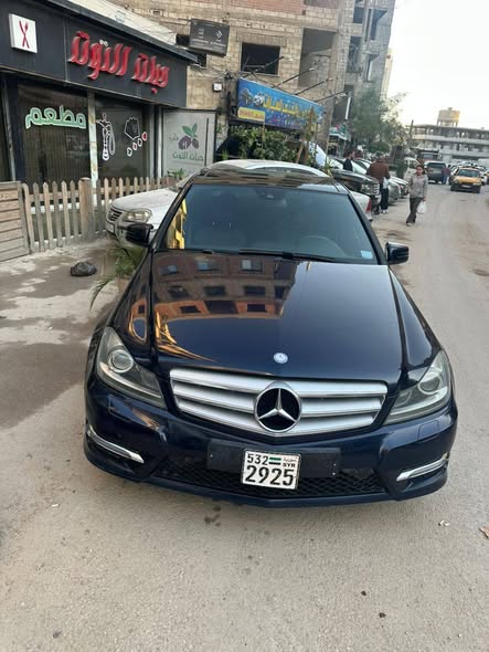 مارسيدس C200 2013 - صورة 1