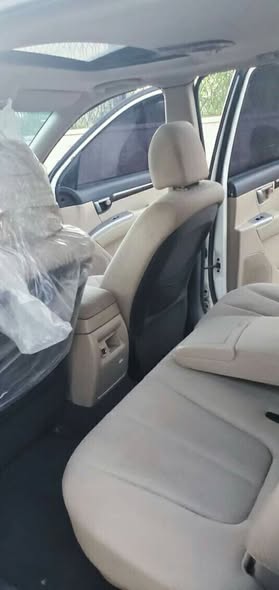 هيونداي سنتافي 2012 - صورة 2