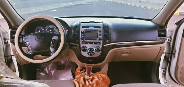 هيونداي سنتافي 2012 - صورة 3