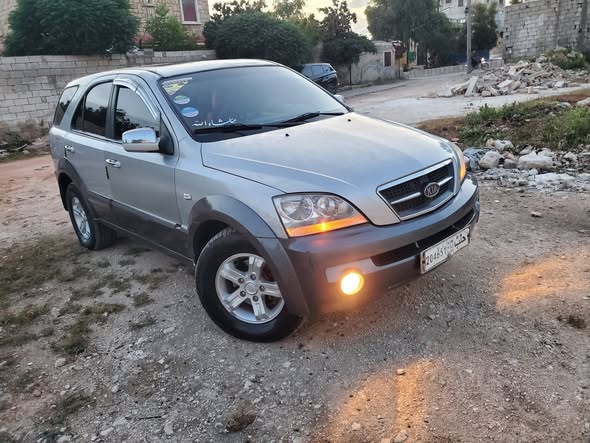 كيا سيرنتو 2005 - صورة 1