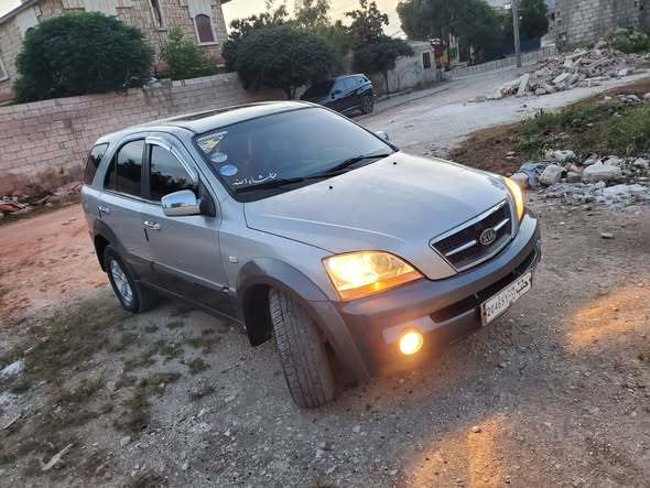 كيا سيرنتو 2005 - صورة 5