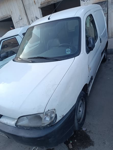 بيجو بارتنر 2002 - صورة 1