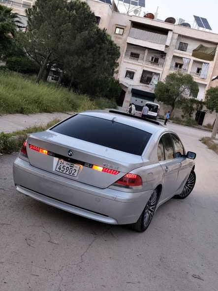 بي ام 740 2005 - صورة 2