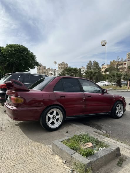 متسوبيشي لانسر 1993 - صورة 3