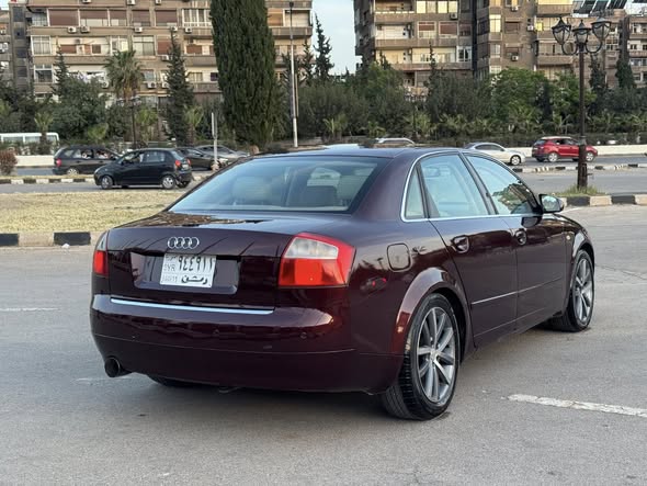 أودي A4 2005 - صورة 4