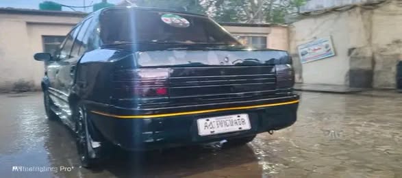 مازدا فاميلي 1992 - صورة 2