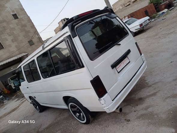 نيسان فان 1993 - صورة 2