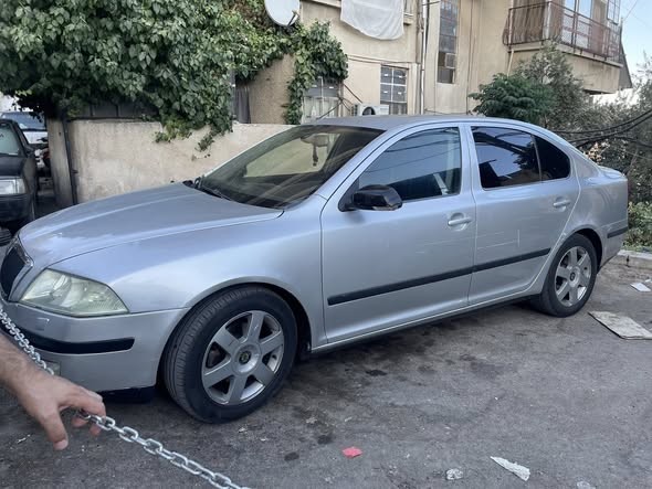 سكودا أوكتافيا 2007 - صورة 1