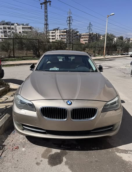 بي إم دبليو 520i 2013 - صورة 1