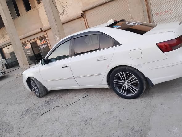 هيونداي سوناتا 2011 - صورة 4