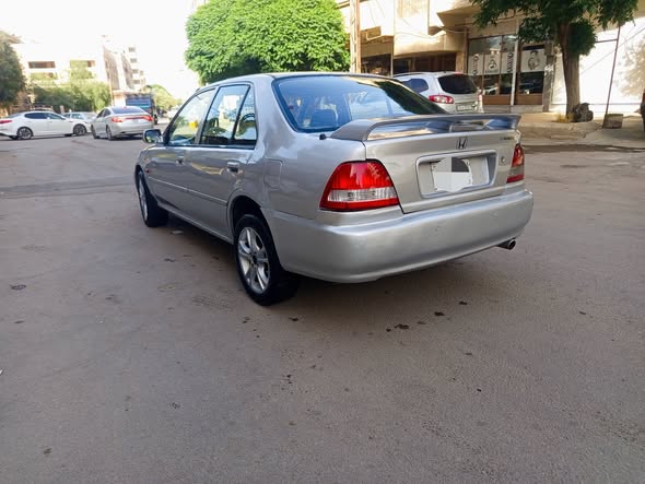 هوندا سيتي 2001 - صورة 3