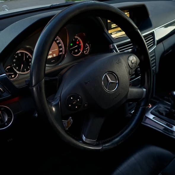 مرسيدس E-Class 2011 - صورة 3