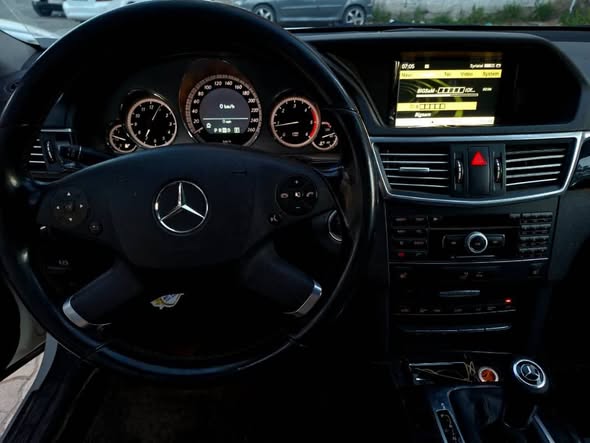 مرسيدس E-Class 2011 - صورة 4