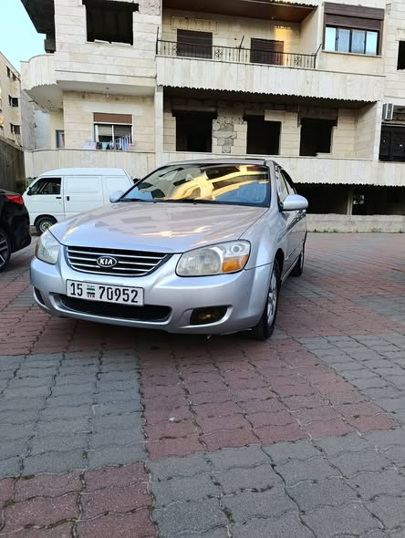 كيا سيراتو 2008 - صورة 2
