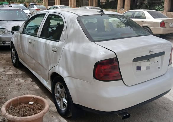 دايو كالوس 2004 - صورة 2